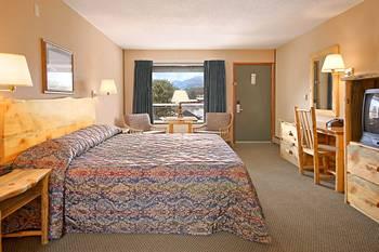 Tyrol Mountain Inn Estes Park 1240 Big Thompson Ave