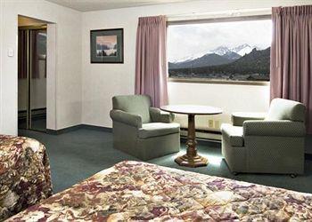 Econo Lodge Inn & Suites Estes Park 1650 Big Thompson Ave