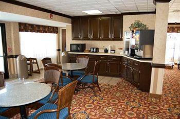 Fayetteville Inn And Suites (North Carolina) 3136 Bordeaux Park Blvd