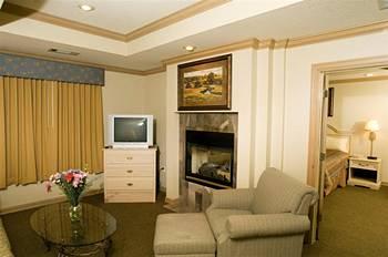 Aspen Hotel & Suites Fort Smith 2900 South 68th Street