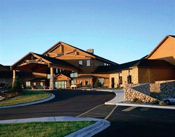 Tundra Lodge Resort & Waterpark Green Bay 865 LOMBARDI AVENUE