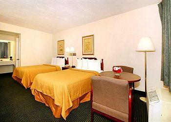 Quality Inn Executive Center Greenville 540 N. Pleasantburg Dr.