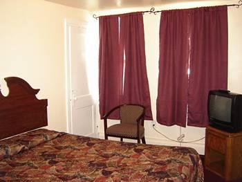 Travel Inn Hershey 905 East Chocolate Avenue