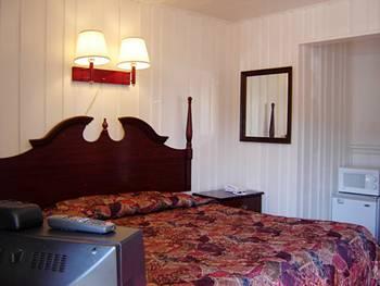 Travel Inn Hershey 905 East Chocolate Avenue