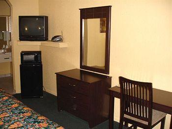 Winchester Inn & Suites Humble 15625 Highway 59 N