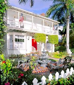 Sabal Palm House Bed and Breakfast Inn 109 N Golfview Rd