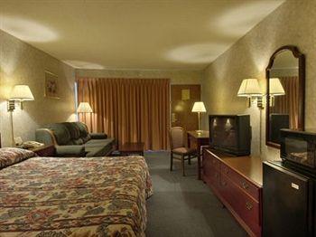 GuestHouse Inn & Suites Lincoln (Nebraska) 5250 Cornhusker Highway