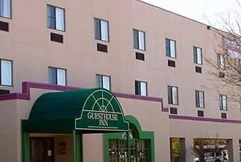 Guesthouse Inn & Extended Stay Suites 3815 21st St.