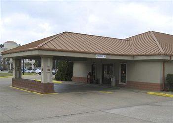 Quality Inn & Suites Lufkin 4306 South 1st Street