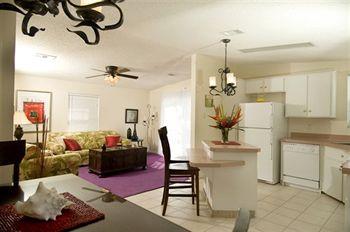 Conch Key Cottages 62250 Overseas Highway