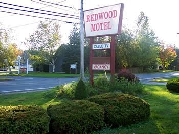 Redwood Motel North Adams 915/919 State Road
