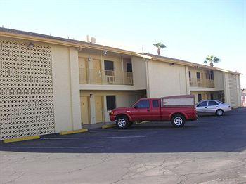 Travel Inn Phoenix 4021 N 27th Ave