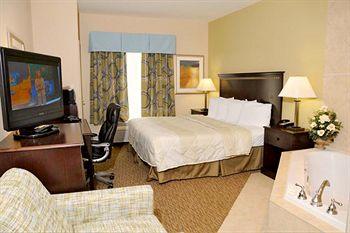 Magnolia Inn & Suites Pooler 107 San Drive