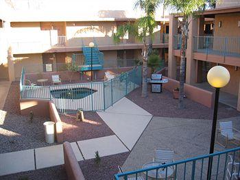 Palo Verde Inn and Suites Tucson 5251 South Julian Drive