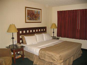 Palo Verde Inn and Suites Tucson 5251 South Julian Drive