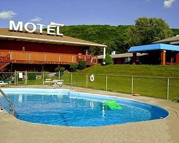 Parkway Inn Vestal 900 Vestal Pkwy E