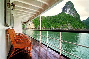 Emeraude Classic Cruises Halong 46 Le Thai To Street