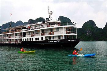 Emeraude Classic Cruises Halong 46 Le Thai To Street