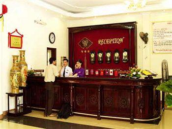 Duy Tan Hotel 12 Hung Vuong Street