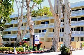 Marlin Waters Beachfront Apartments Cairns 131-133 Williams Esplanade Palm Cove