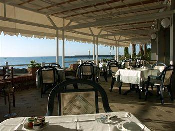 Hotel Maga Circe San Felice Circeo Via A. Bergamini 7