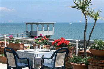 Hotel Maga Circe San Felice Circeo Via A. Bergamini 7