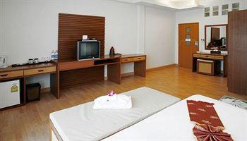 Tropical Beach Resort Krabi 194/9-13 Moo 5 Tambon Saithai Amphur Muang