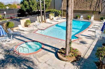 Casa Via Mar Inn & Tennis Club Port Hueneme 377 W Channel Islands Blvd