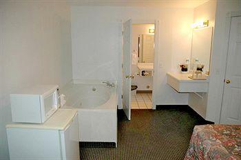 Americas Best Inn & Suites Saint George 245 N. Red Cliffs Drive
