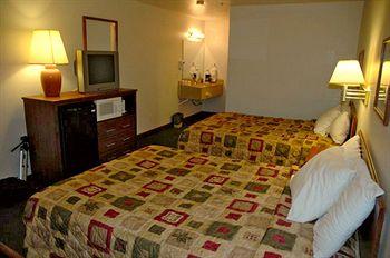 Americas Best Inn & Suites Saint George 245 N. Red Cliffs Drive