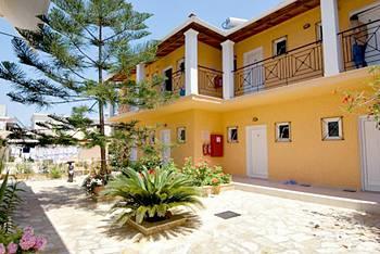 Konstantina Apartments Lefkimmi Kokinia, Kavos