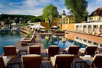 Schloss Velden Capella Hotel Velden am Worthersee Schlosspark 1