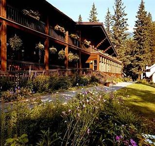 Emerald Lake Lodge Field Emerald Lake Road Yoho National Park