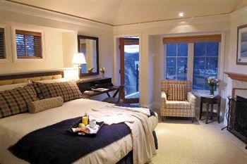 Poets Cove Resort & Spa Pender Island 9801 Spalding Road South