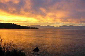 Sooke Harbour House 1528 Whiffen Spit Road