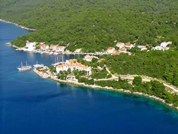Odisej Hotel Govedari Pomena b.b.