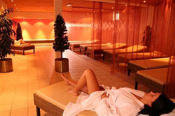 Aqualux Wellness & Tagungshotel Bad Salzschlirf Ahornstrasse 7