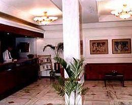 Hotel Crown Palace South Tukoganj, Opp. Jain Mandir, Geta Bhawan