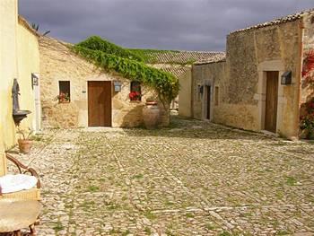 Agriturismo Baglio Fontana Buseto Palizzolo Via Palermo 1 - Contrada Battaglia