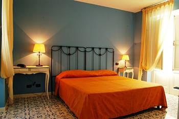 Bougainville Hotel Lipari Via Balestrieri