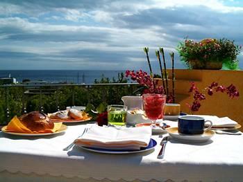 Bougainville Hotel Lipari Via Balestrieri