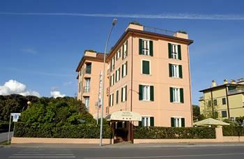 Arianna Hotel Pietrasanta Viale Roma 47