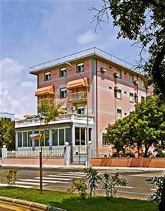 Happy Hotel Pietrasanta Lungomare Roma 291