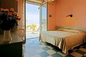 Happy Hotel Pietrasanta Lungomare Roma 291