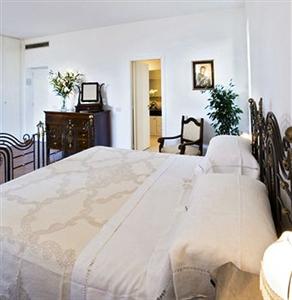 Villa Oriana Relais Bed & Breakfast Sorrento Via Rubinacci 1