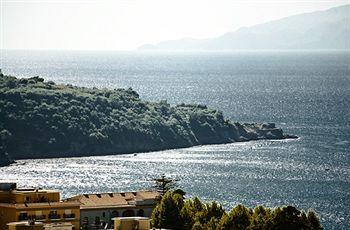 Villa Oriana Relais Bed & Breakfast Sorrento Via Rubinacci 1