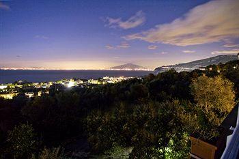 Villa Oriana Relais Bed & Breakfast Sorrento Via Rubinacci 1