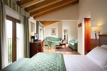 Titian Inn Treviso Airport Silea Via Callalta 83