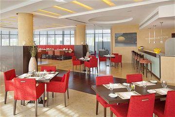 Holiday Inn Abu Dhabi 31st Street Between Muroor And Airport Road