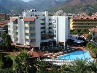 S Hotel Marmaris Cumhuriyet Mahallesi Sahil Sokak Icmeler 17